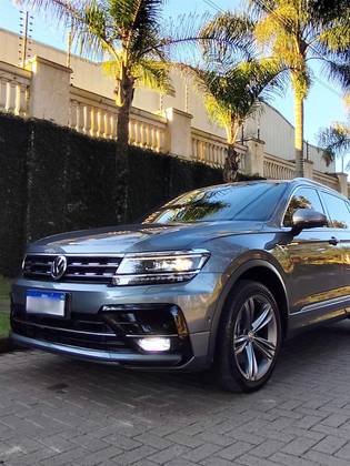 VOLKSWAGEN TIGUAN 2.0 350 TSI GASOLINA ALLSPACE R-LINE 4MOTION DSG VOLKSWAGEN TIGUAN 2.0 350 TSI GASOLINA ALLSPACE R-LINE 4MOTION DSG